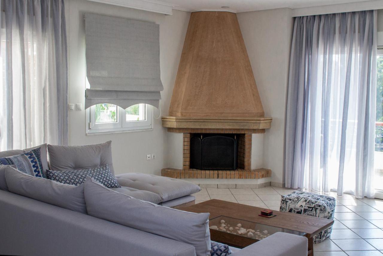 Luxury Seaview Apartment By The Sea Saronida Εξωτερικό φωτογραφία