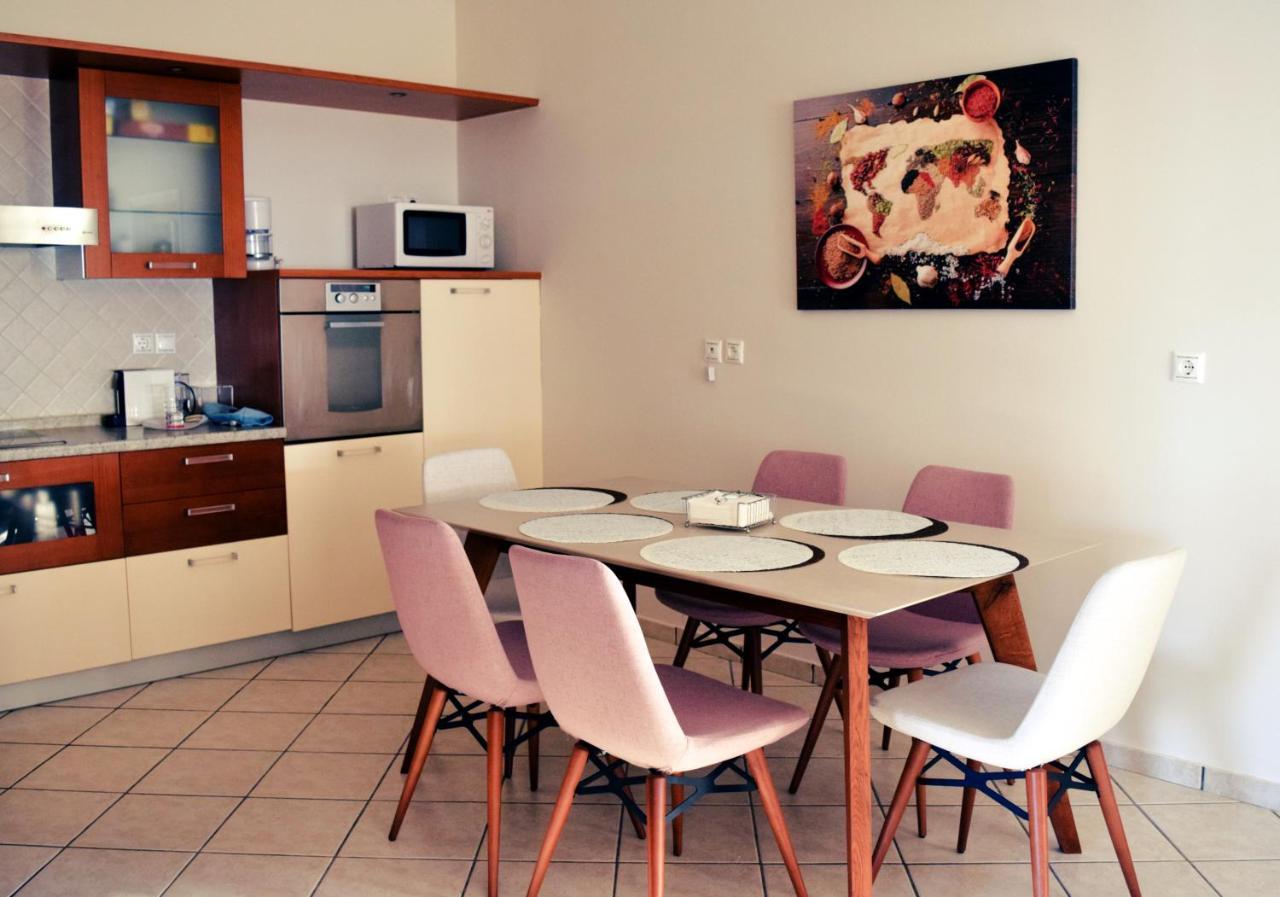 Luxury Seaview Apartment By The Sea Saronida Εξωτερικό φωτογραφία