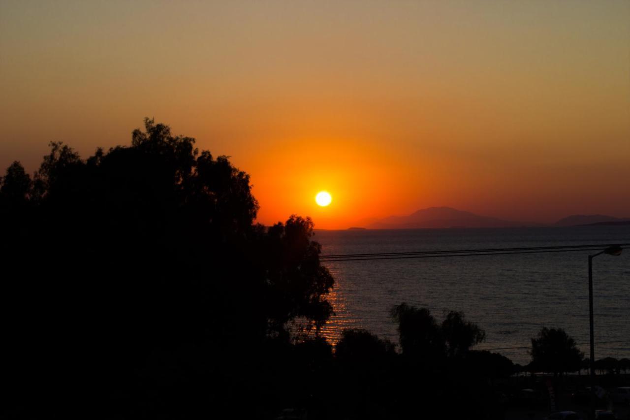 Luxury Seaview Apartment By The Sea Saronida Εξωτερικό φωτογραφία